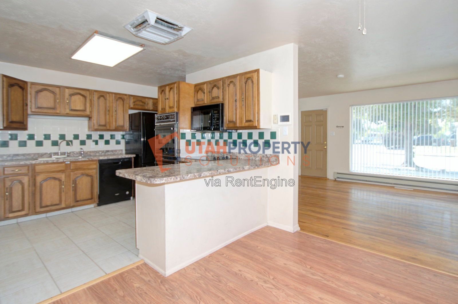1532 West Dupont Avenue property image