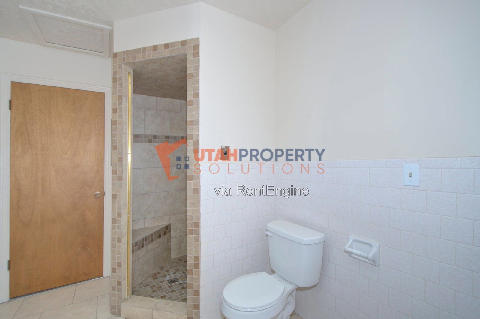 1532 West Dupont Avenue property image