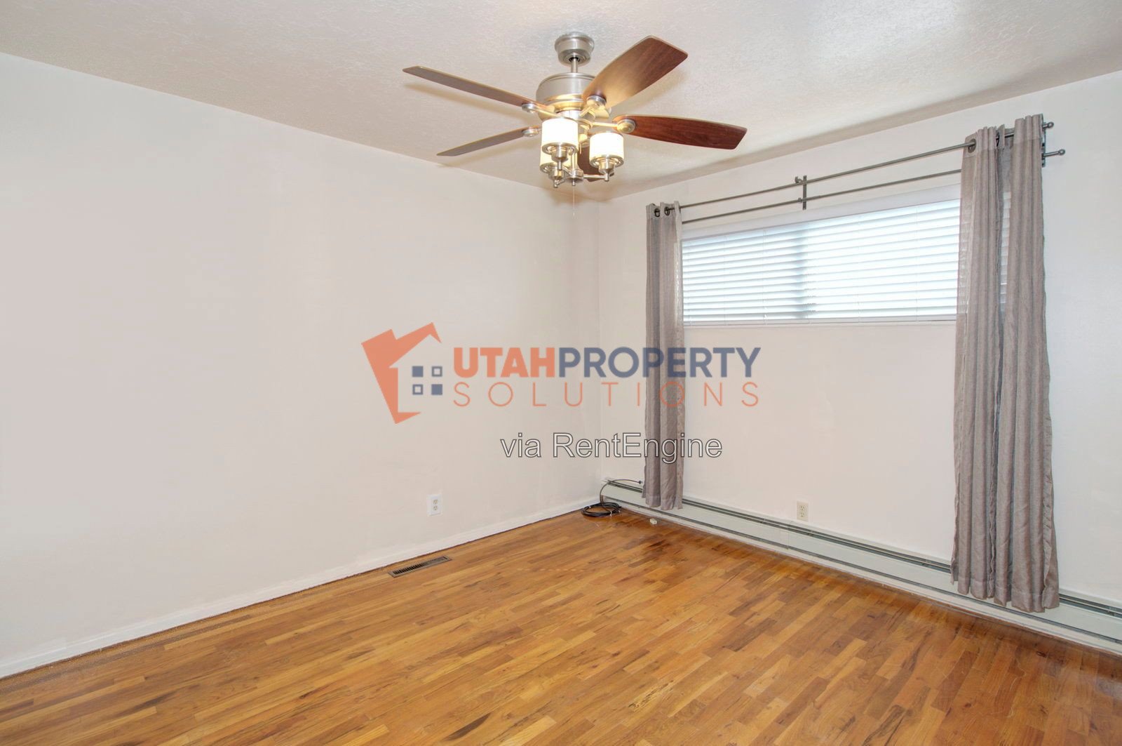 1532 West Dupont Avenue property image