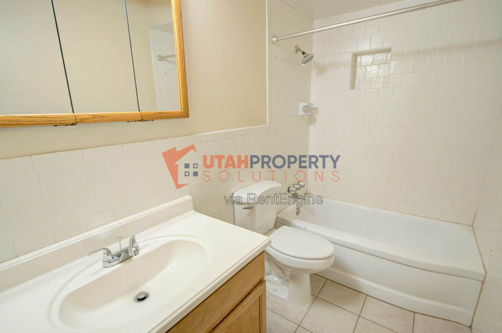 1532 West Dupont Avenue property image