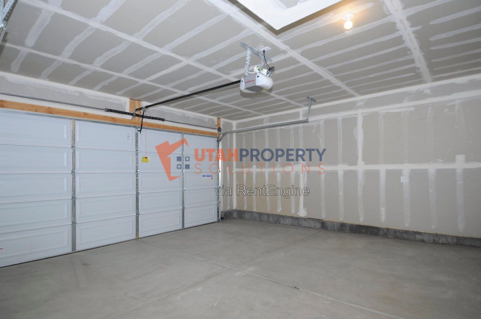 Pet Friendly Townhome in Rockwell Ranch! property image