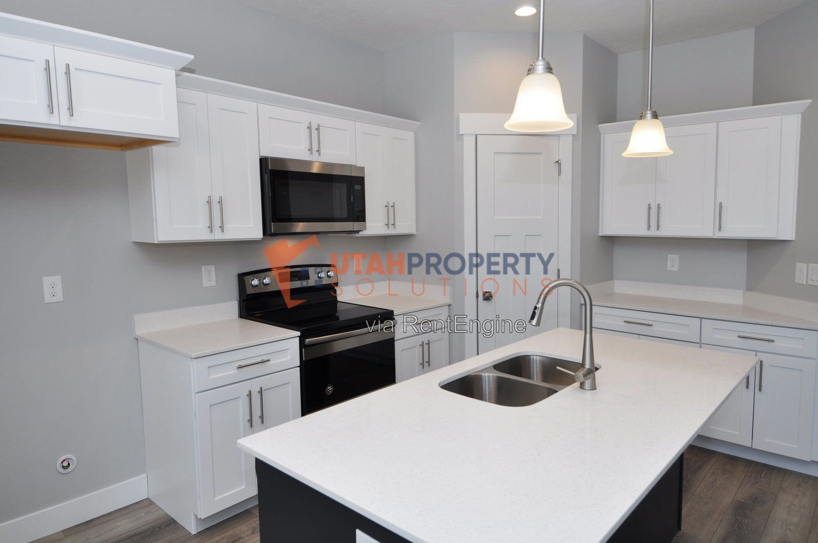 Beautiful Pet Friendly Home in Bluffdale! property image