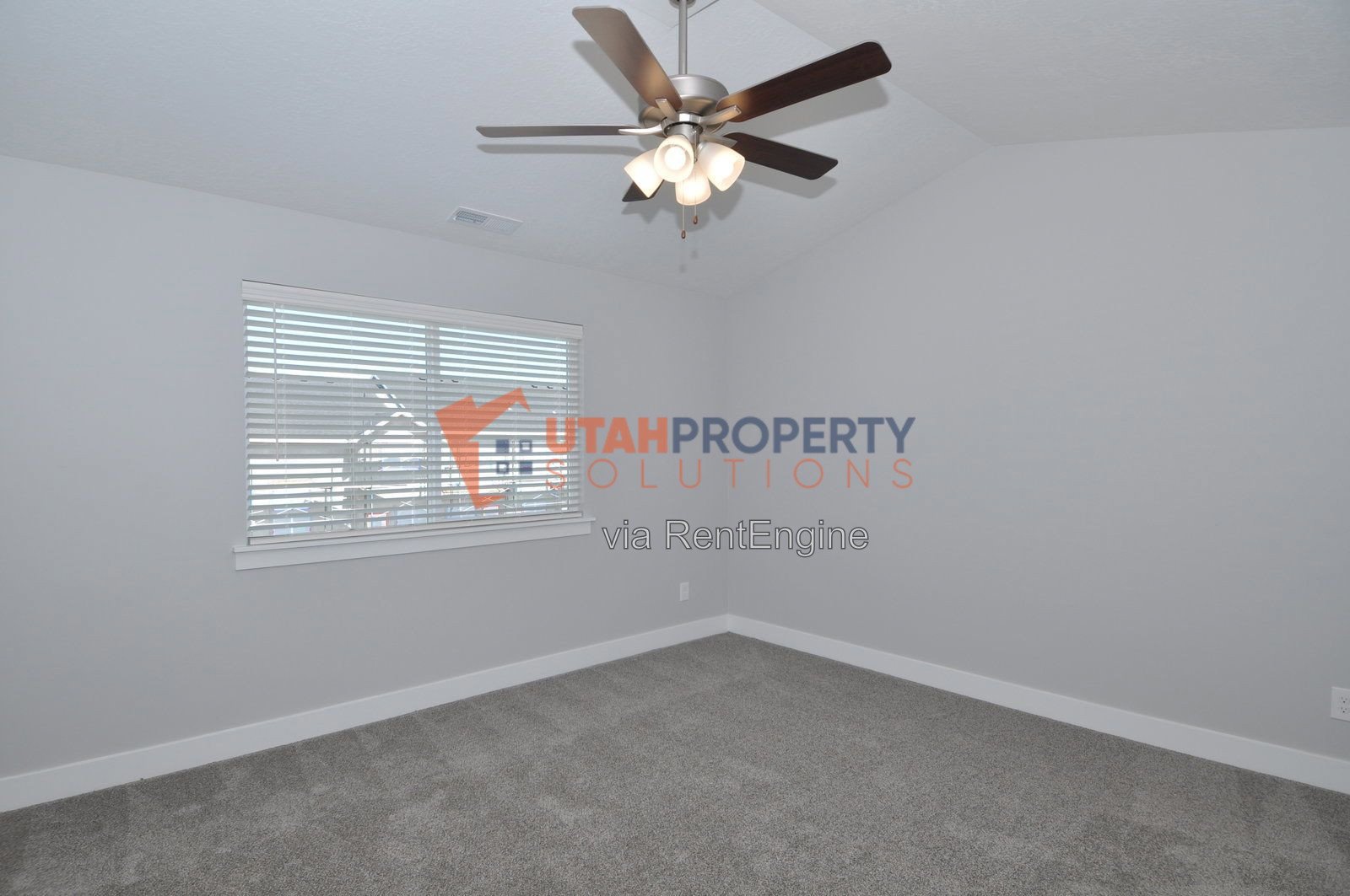 Beautiful Pet Friendly Home in Bluffdale! property image
