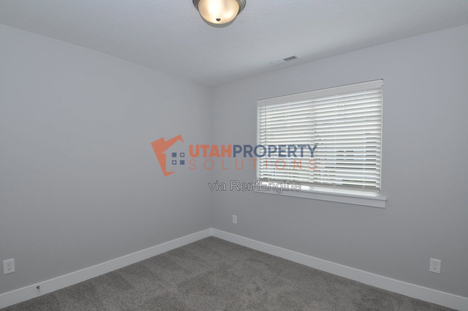 Beautiful Pet Friendly Home in Bluffdale! property image