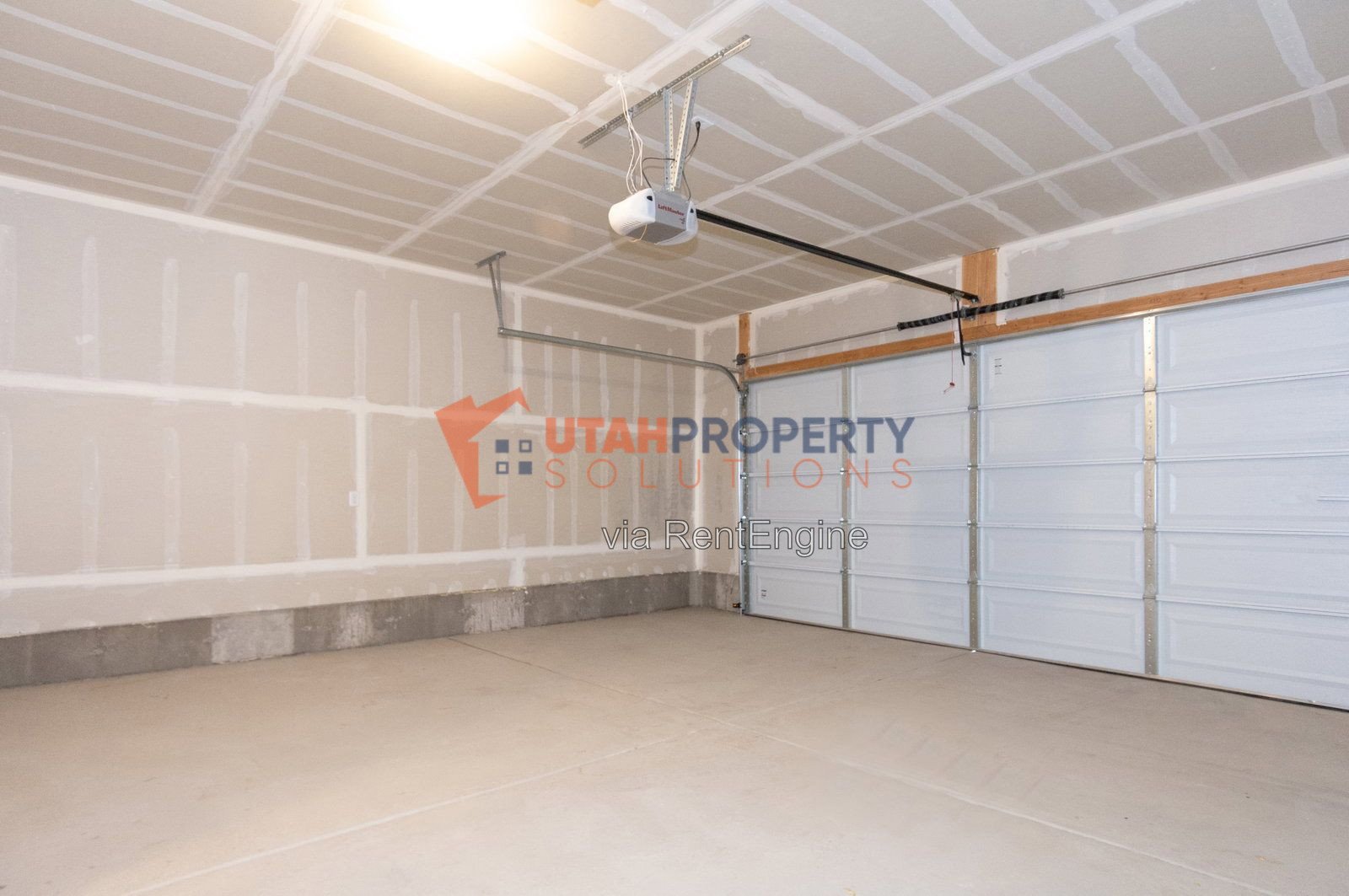 Pet Friendly Townhome in Rockwell Ranch! property image