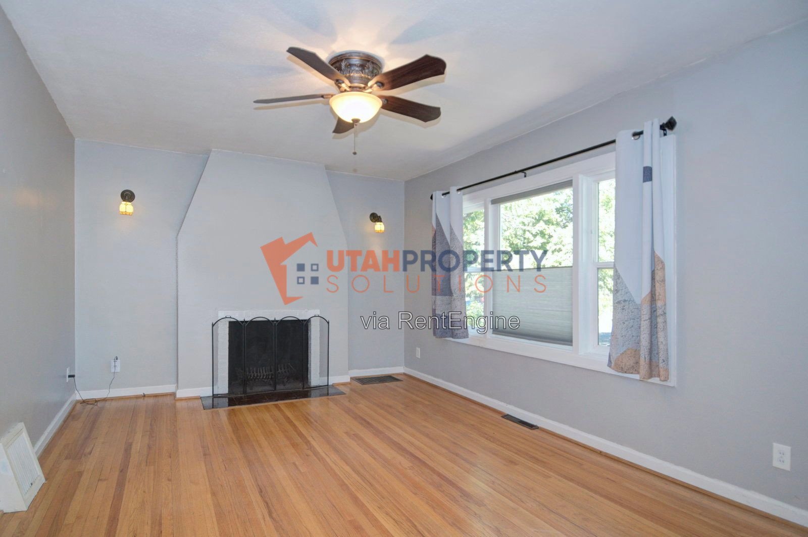 Beautiful Pet Friendly Home in Salt Lake! property image