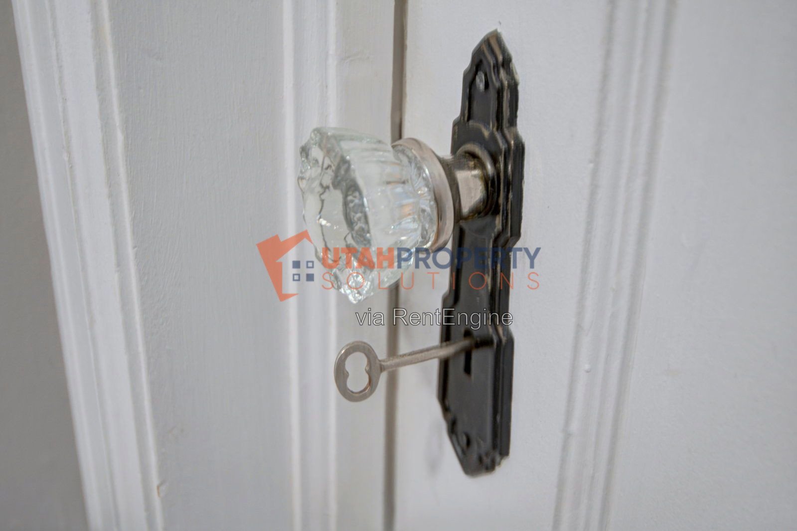Beautiful Pet Friendly Home in Salt Lake! property image