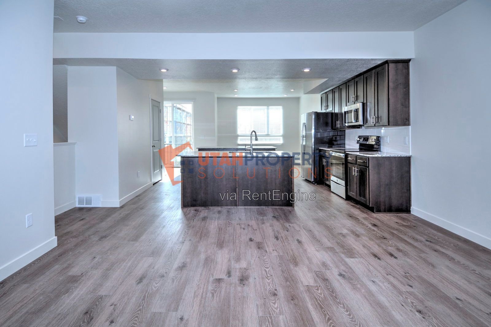 Pet Friendly End Unit Townhome in Rockwell Ranch! property image