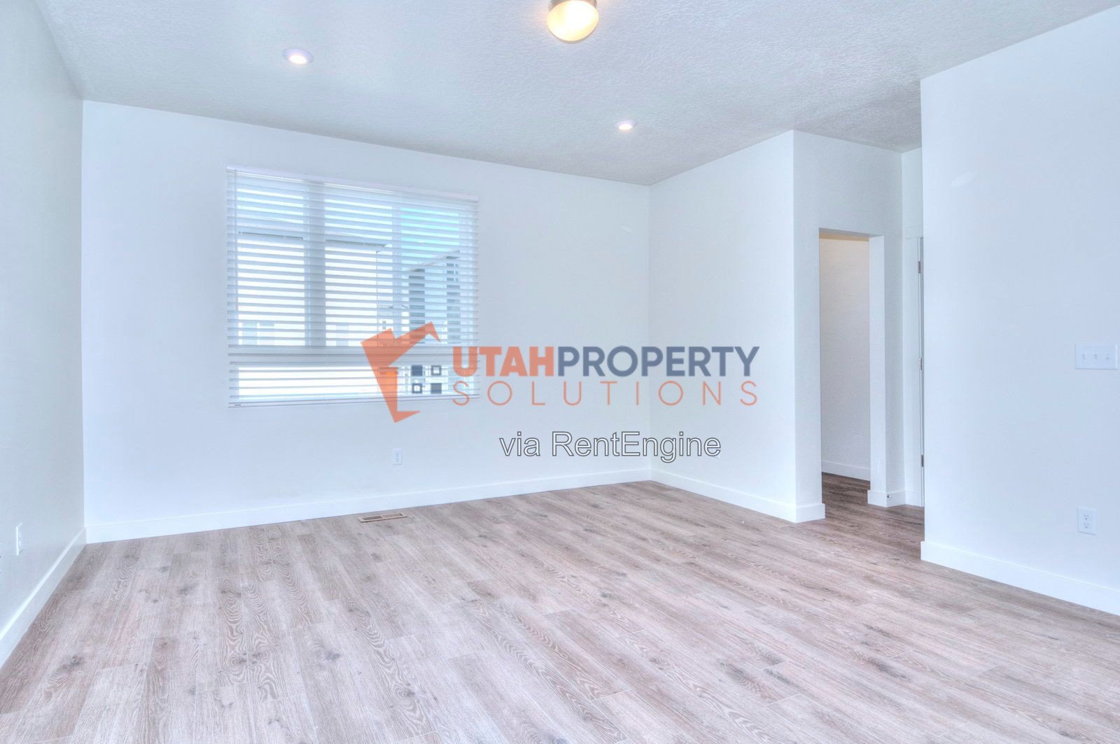 Pet Friendly End Unit Townhome in Rockwell Ranch! property image