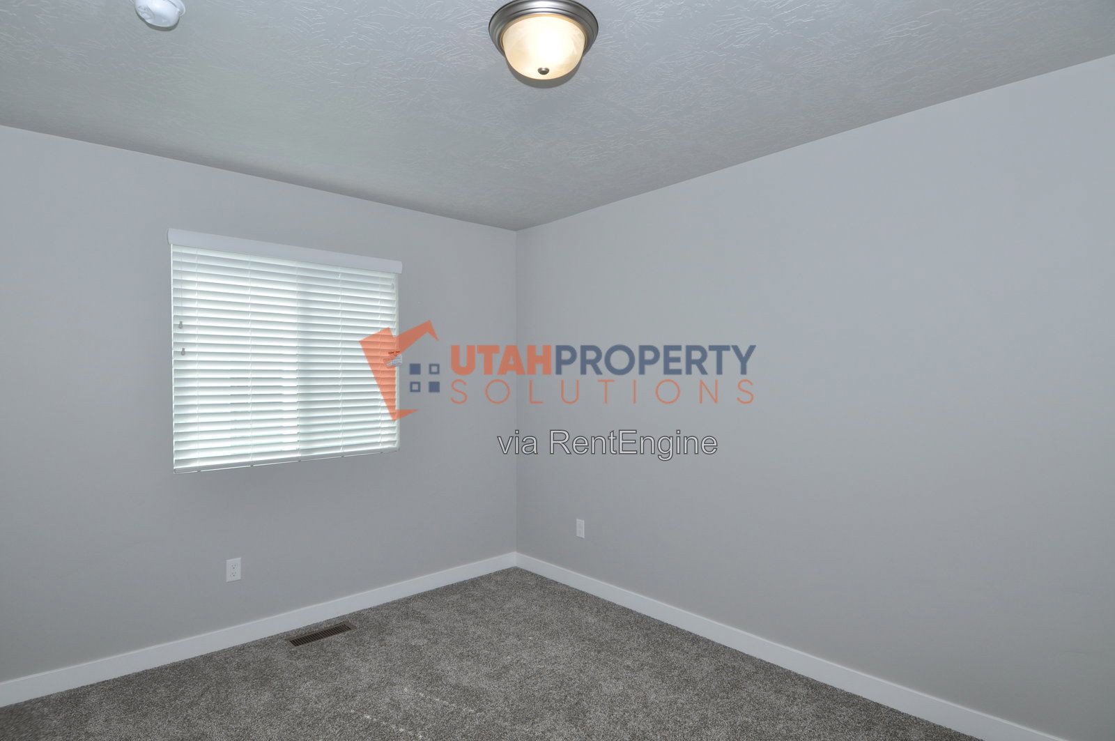 Gorgeous Pet friendly Townhome in Bluffdale! property image