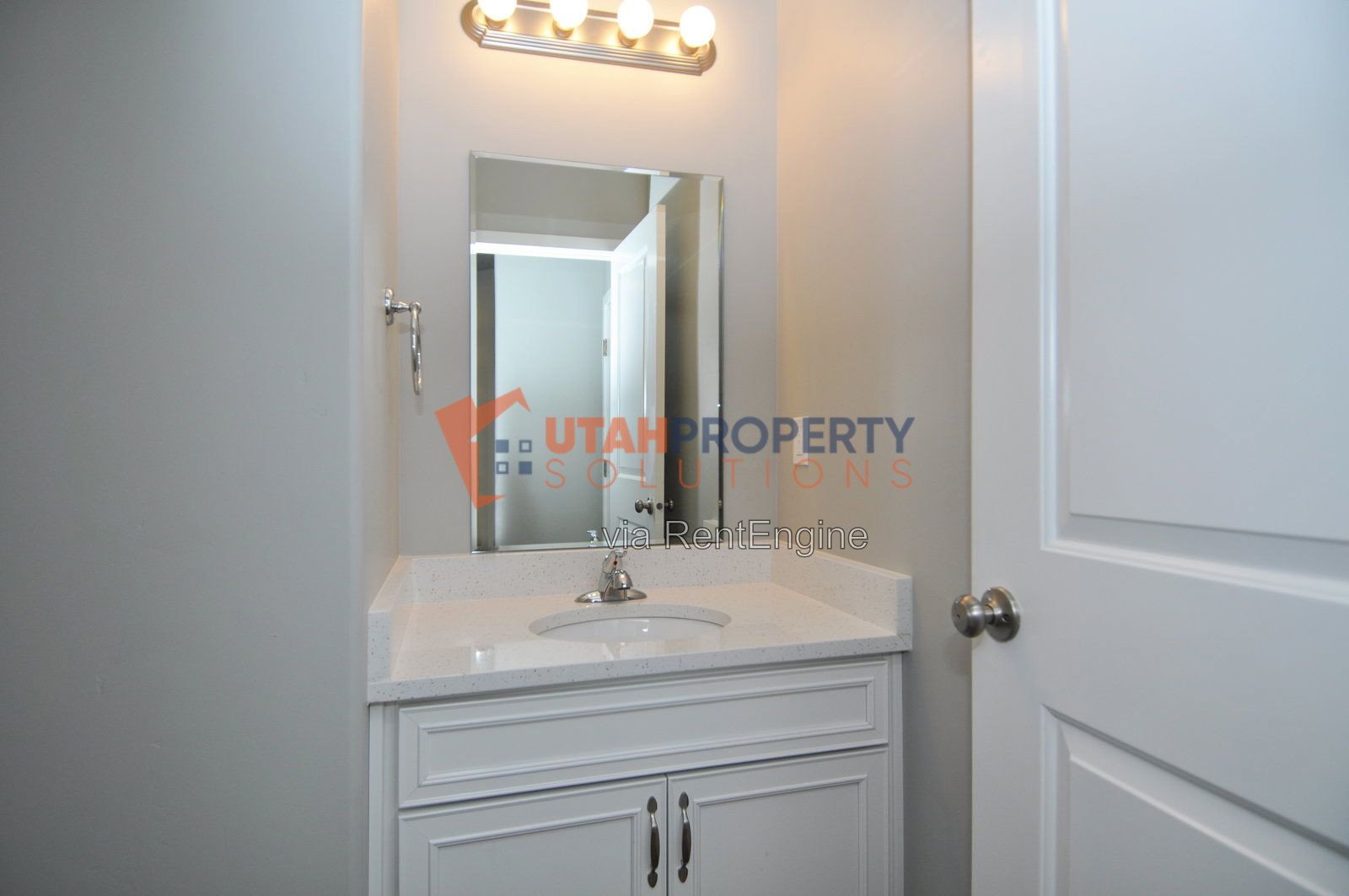 Gorgeous Pet friendly Townhome in Bluffdale! property image