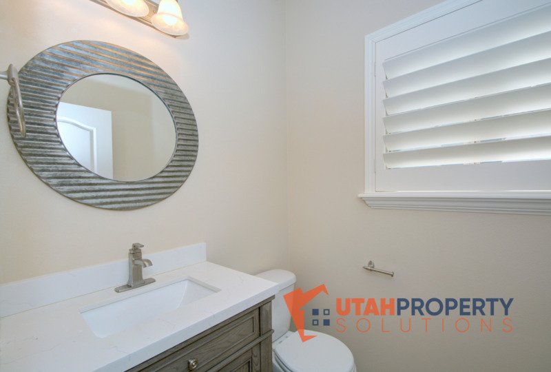 Pet Friendly Home In Draper With Valley Views! property image