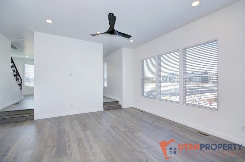 Fantastic Location! 3 Bedroom Townhome In Daybreak! property image