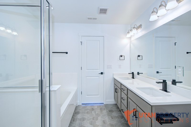 Fantastic Location! 3 Bedroom Townhome In Daybreak! property image