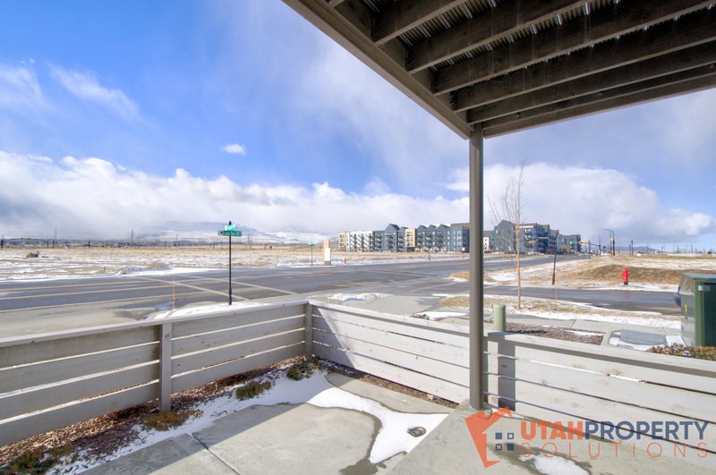 Fantastic Location! 3 Bedroom Townhome In Daybreak! property image