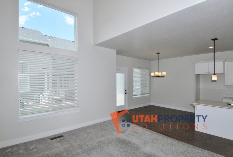 Beautiful Pet Friendly Townhome in Lehi! property image