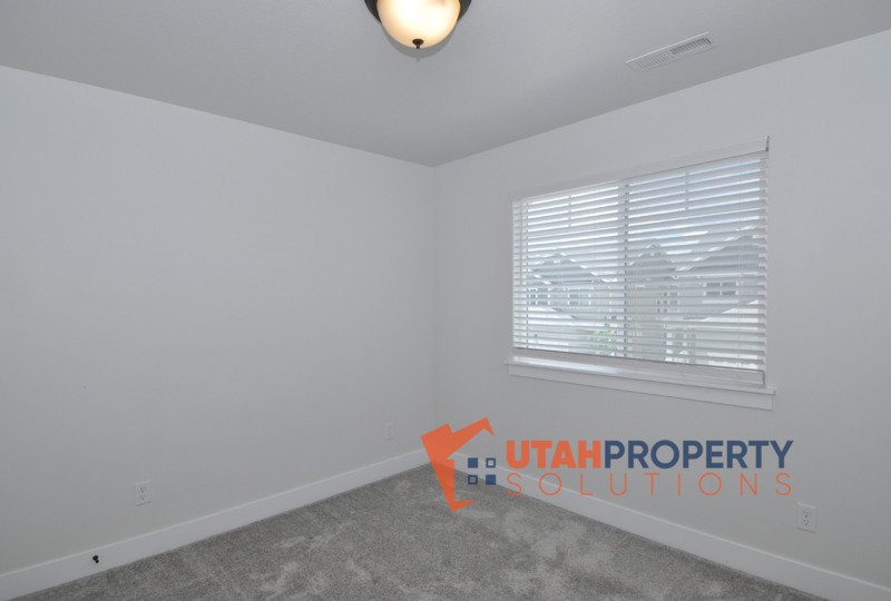Beautiful Pet Friendly Townhome in Lehi! property image