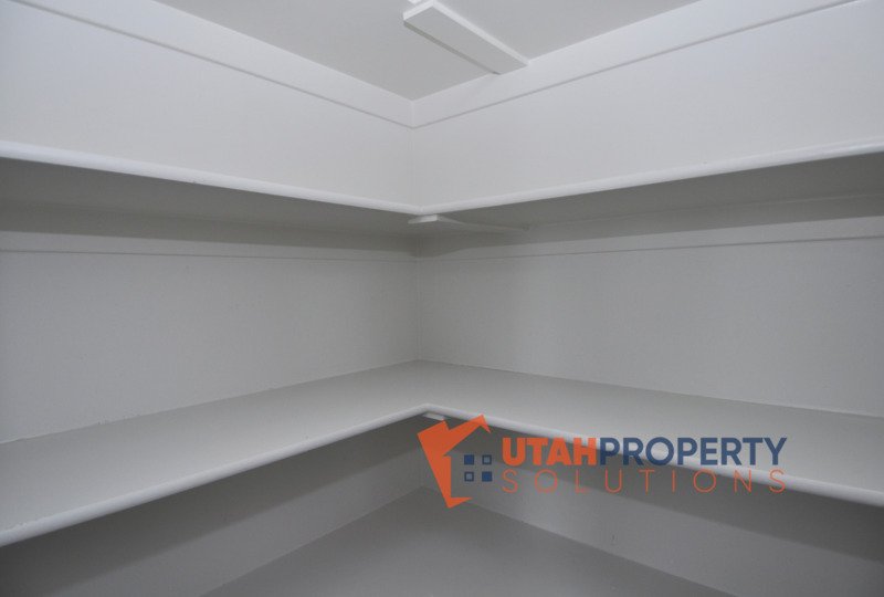 Beautiful Pet Friendly Townhome in Lehi! property image