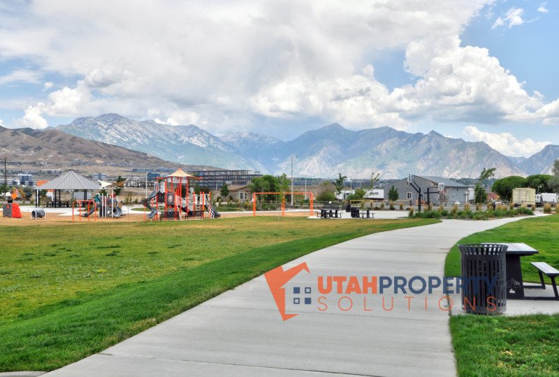 Beautiful Pet Friendly Townhome in Lehi! property image
