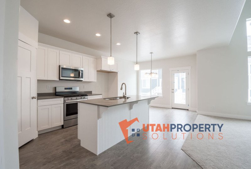 Beautiful Pet Friendly Townhome in Lehi! property image