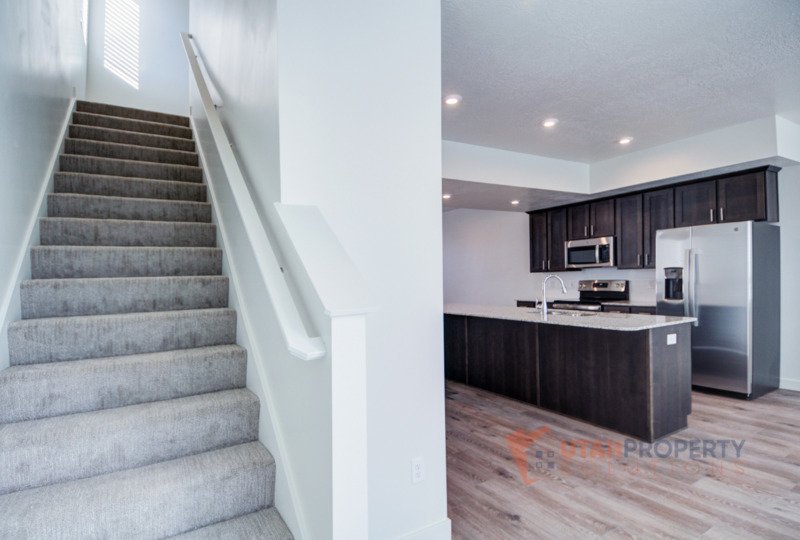 Beautiful End Unit in American Fork! property image