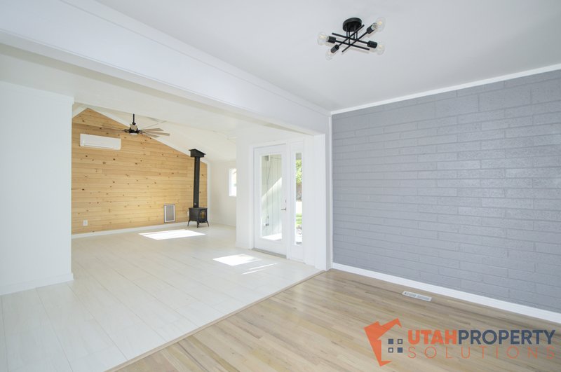 Fantastic Location! 3 Bedroom Rambler in Cottonwood Heights! property image