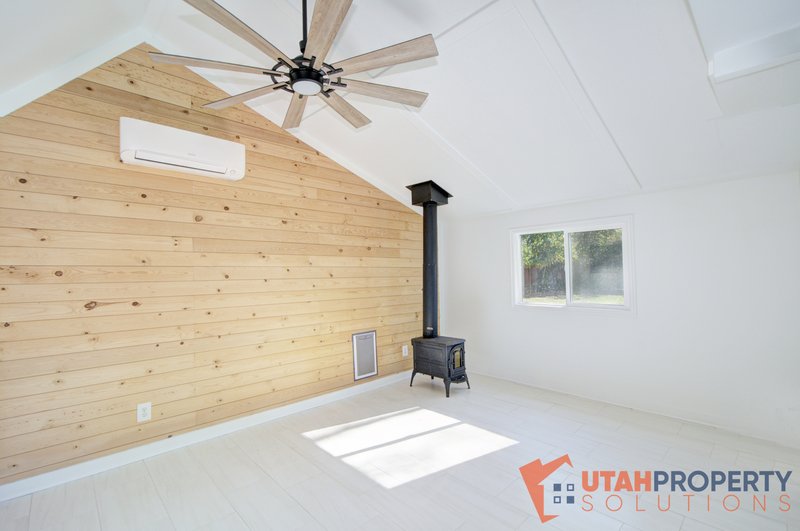 Fantastic Location! 3 Bedroom Rambler in Cottonwood Heights! property image