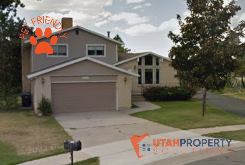 Pet Friendly Single Family Home In Sandy! property image