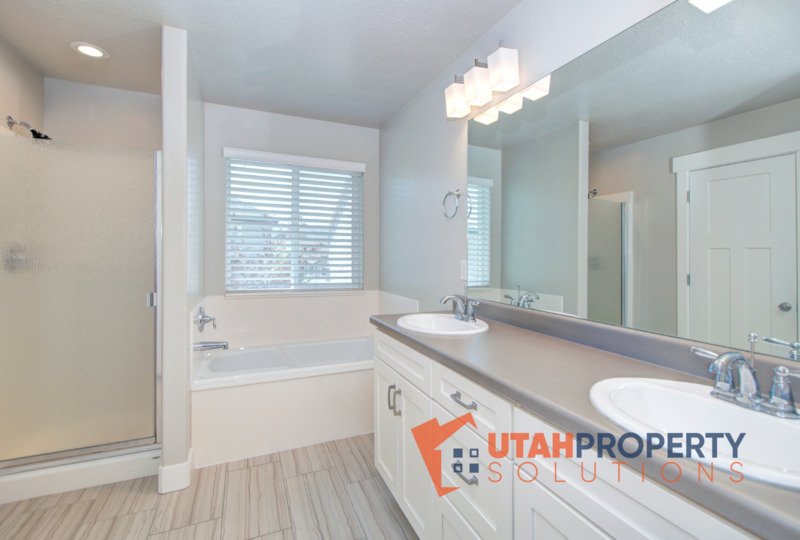 Beautiful, Pet Friendly Home In Herriman! property image