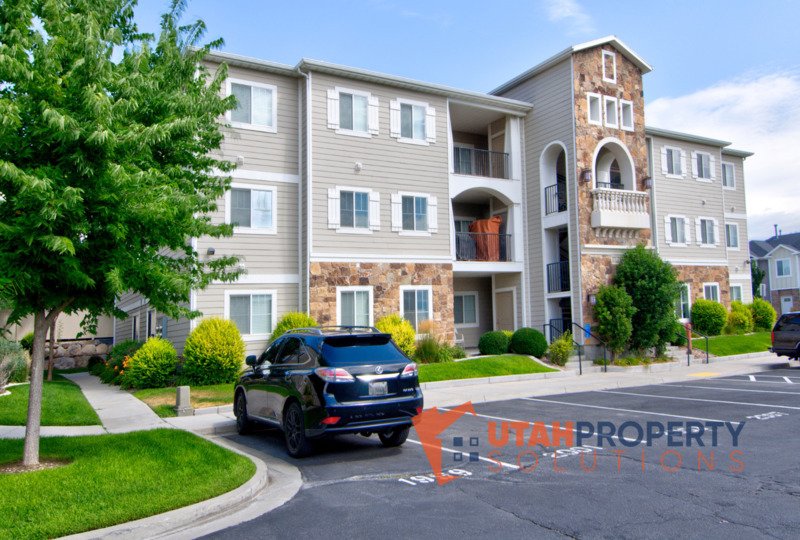 Pet Friendly Saratoga Springs Condo Available Now! property image