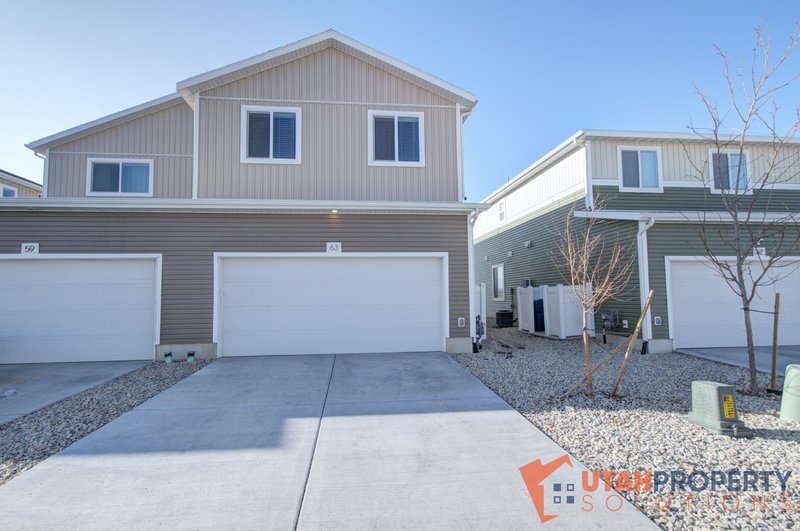 Contemporary 4 Bedroom Home in Saratoga Springs property image