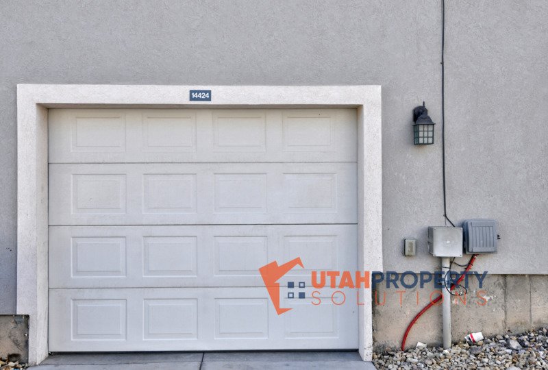 Pet Friendly Herriman Townhome Off the Corridor! property image