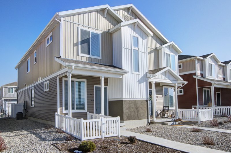 Contemporary 4 Bedroom Home in Saratoga Springs property image