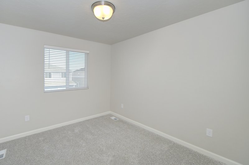 Contemporary 4 Bedroom Home in Saratoga Springs property image