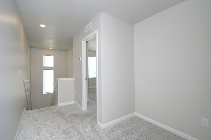 Contemporary 4 Bedroom Home in Saratoga Springs property image