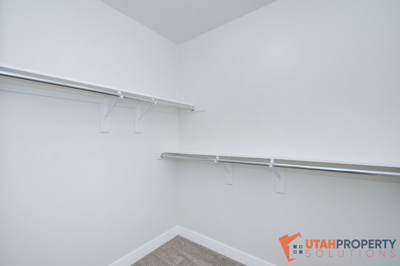 Pet-Friendly Unit in Vineyard! property image