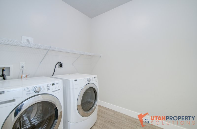 Pet-Friendly Unit in Vineyard! property image