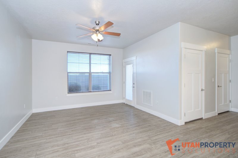 Pet-Friendly Unit in Vineyard! property image