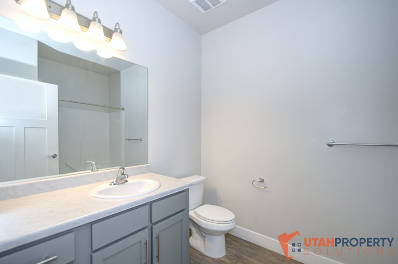 Pet-Friendly Unit in Vineyard! property image