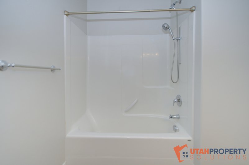 Pet-Friendly Unit in Vineyard! property image