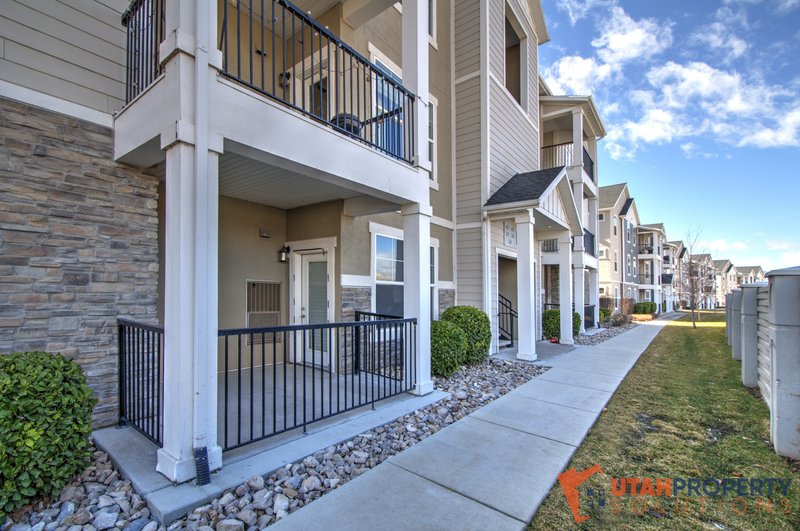 Pet-Friendly Unit in Vineyard! property image