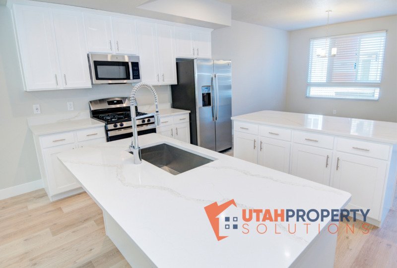 Pet-Friendly End Unit in Rockwell Ranch! property image