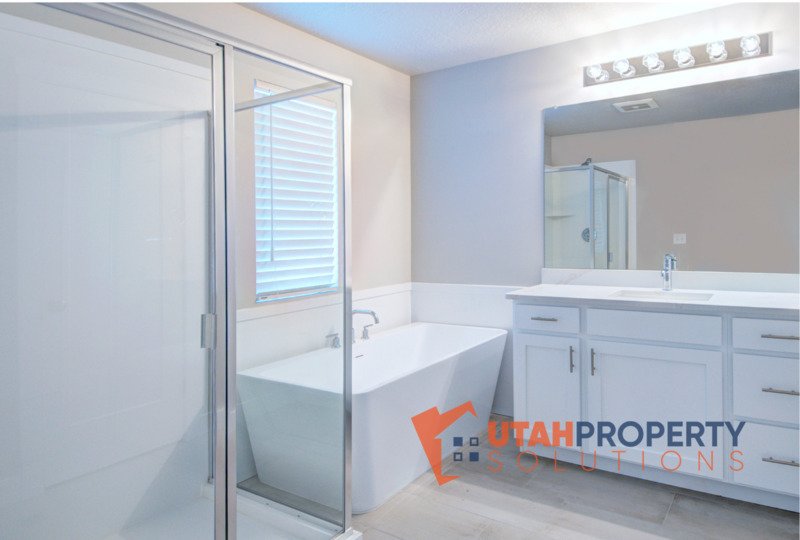 Pet-Friendly End Unit in Rockwell Ranch! property image