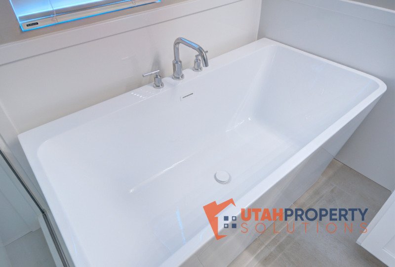 Pet-Friendly End Unit in Rockwell Ranch! property image