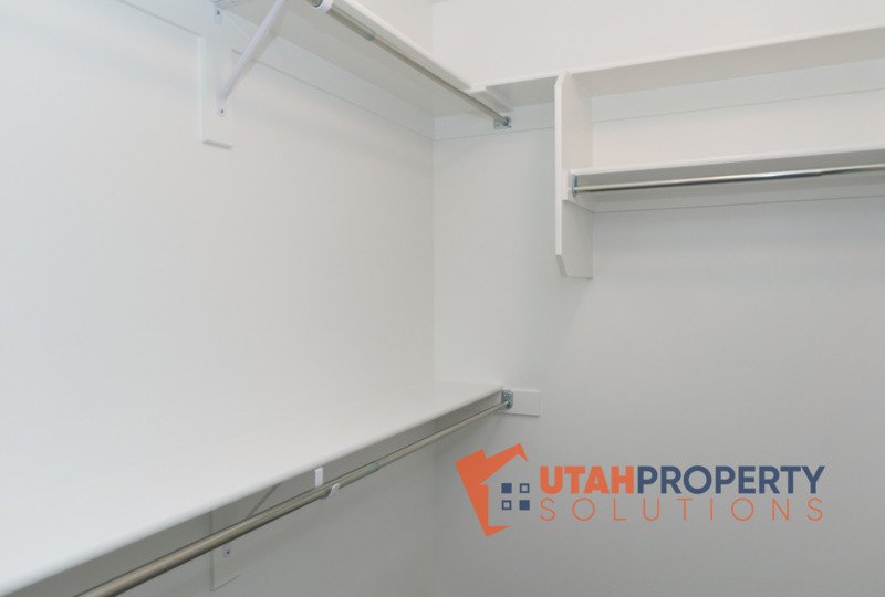 Pet-Friendly End Unit in Rockwell Ranch! property image