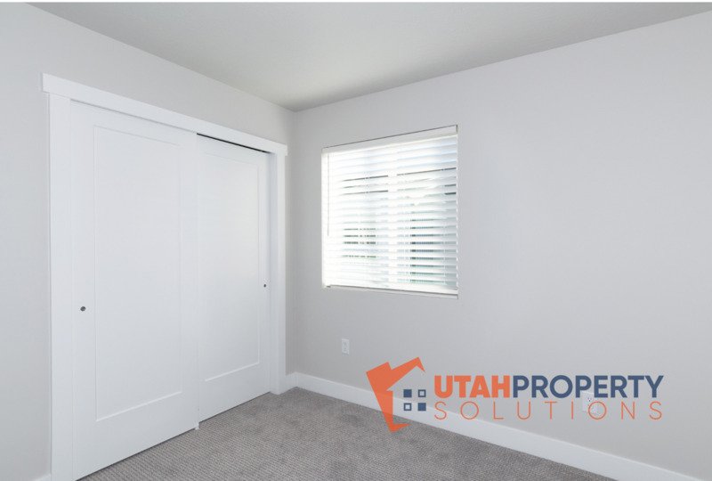 Pet-Friendly End Unit in Rockwell Ranch! property image