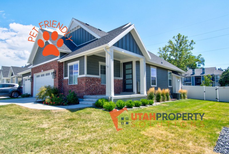 Beautiful, Pet Friendly Home in Murray! property image