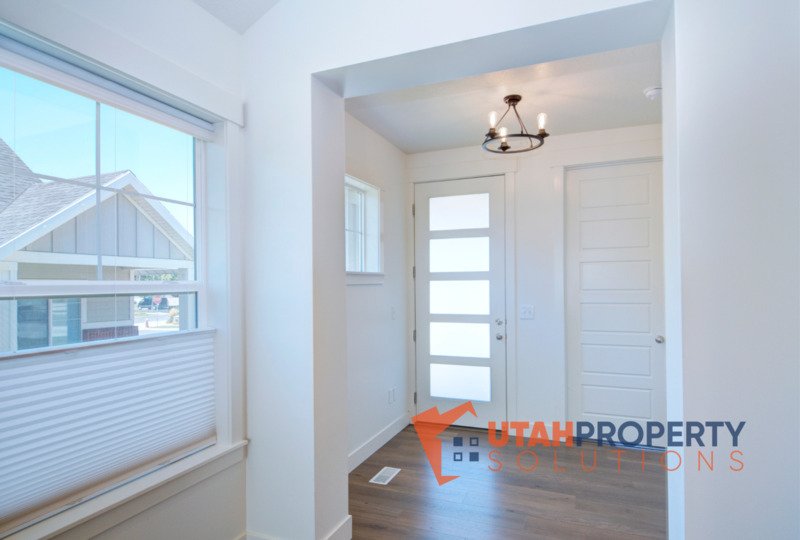 Beautiful, Pet Friendly Home in Murray! property image