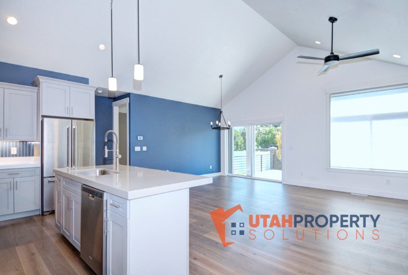 Beautiful, Pet Friendly Home in Murray! property image