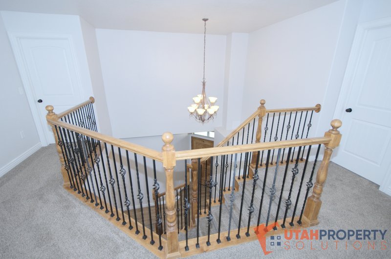 Beautiful, Pet Friendly Home in Cedar Hills! property image